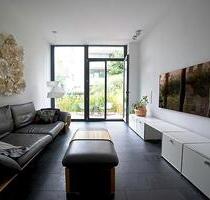 Fabrik-Loft mit Haus-im-Haus-Charakter, (teil-)möbliert - Stuttgart Luginsland