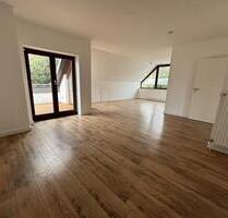 Traumhafte 2-Zimmer-Wohnung mit Loggia und Einbauküche in Stockelsdorf - Zentral & Ruhig