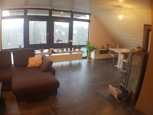 Foto - schöne 3,5 Zimmer Wohnung - 700,00 EUR Kaltmiete, ca.  80,00 m²