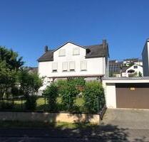 Einfamilienhaus mit unverbaubarem Blick in Waldrach