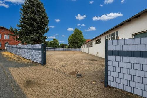 Foto - Bockenem : ca. 700 m² eingezäunte, gepflasterte Freifläche zu vermieten!