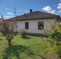 Bungalow in Süderholz mit Wärmepumpe, Kaminofen und Doppelcarport