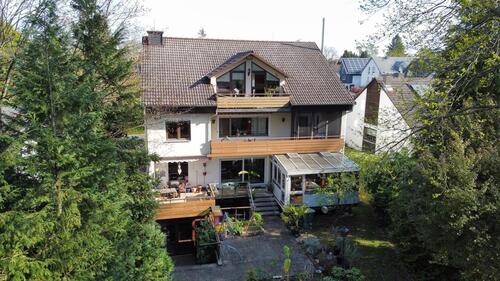Foto - Einzigartiges Zweifamilienhaus in Langen Linden