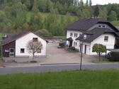 Foto - Wohnhaus und Lager- Werkstatthalle