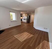 2- Zimmer Einliegerwohnung 62 qm Erstbezug nach Sanierung - Frickenhausen