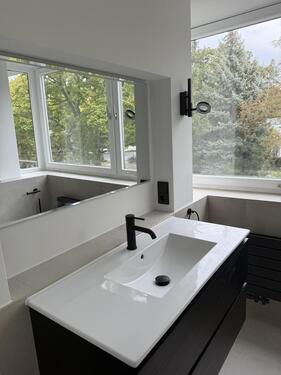 Foto - Wohnen im Grunewald, mit drei Zimmern und großem Balkon - EBK, Gerage uvm.