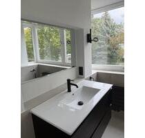 Wohnen im Grunewald, mit drei Zimmern und großem Balkon - EBK, Gerage uvm. - Berlin Charlottenburg-Wilmersdorf