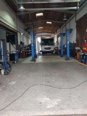 Foto - Wohnwagen, Reisemobile Werkstatt abzugeben.