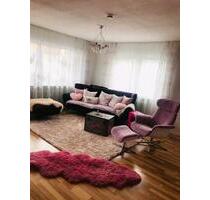 schöne neu renovierte 3,5 Zimmer Wohnug Mietwohnung mit Balkon - Rohrdorf