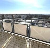 2-Zi.-Dachgeschoss-Whg. mit Balkon, Lift , Stellplatz und FERNBLICK - Zwickau Auerbach