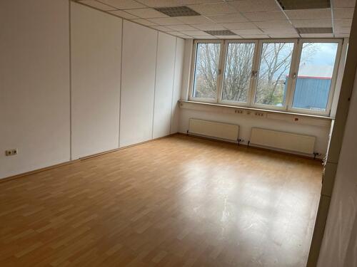 Foto - 1xBüroraum Büro ca. 27 m2 inkl Internetzugang Strom GAS WC