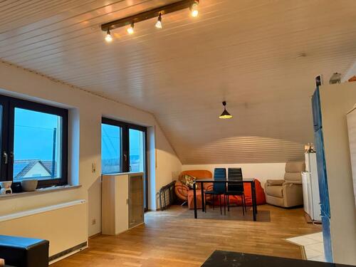 Foto - 3 Zimmer Dachgeschoßwohnung zur Miete in Poppenhausen