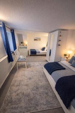 Foto - Helle 2-Zimmerwohnung in Hafennähe, teilmöbliert