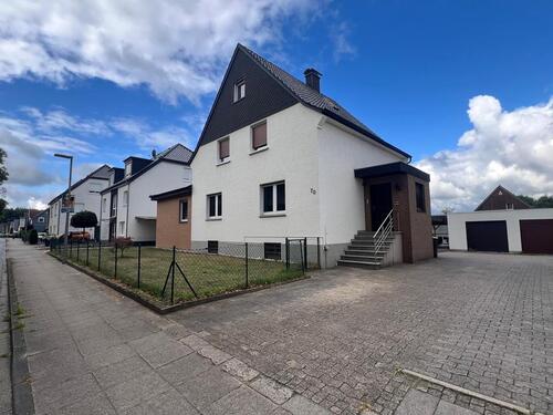 Foto - 3-Zimmer Wohnung mit EBK & Stellplatz QUELLE