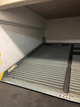 Foto - Tiefgaragenstellplatz - 70,00 EUR Miete,