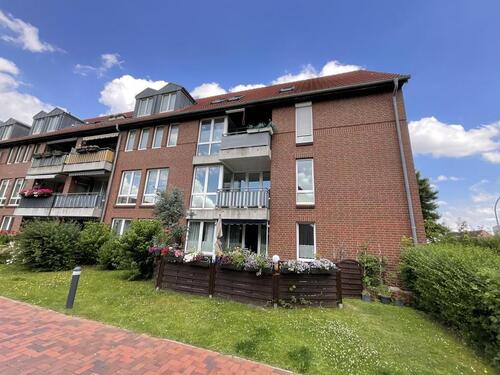 Foto - Renovierte 3-ZKB-Balkonwohnung in sehr schöner Anlage in Heppens zu vermieten!