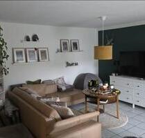 Moderne 90m² EG-Wohnung mit Garten & FBHZ in 3 Parteien Haus - Plettenberg