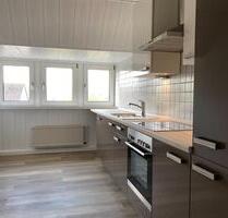 Helle DG-Wohnung mit Einbauküche und Garage in beliebter Lage - Lüdenscheid Staberg