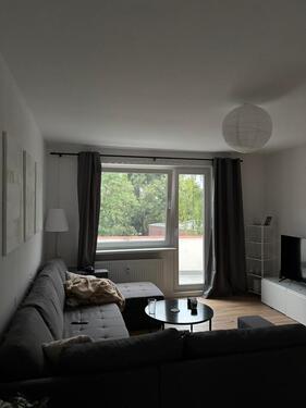 Foto - Komplett sanierte 4 Zimmer Wohnung, ruhige Lage, Balkon, Küche