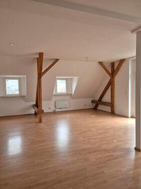 Foto - Geräumige Dachgeschosswohnung über Lauter-Bernsbach