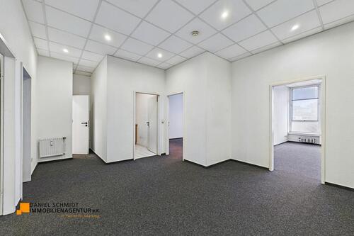 Foto - Sichtbar. Zentral. Vielseitig: Ihre neue Gewerbefläche in Köln-Mülheim wartet!