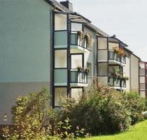 teilsanierte 3-Raum Wohnung mit Balkon - Adorf/Vogtland