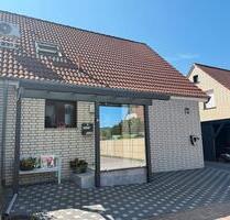 Doppelhaushälfte mit Garage, Stellplatz & moderner Ausstattung - Augustdorf