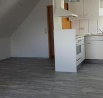 Februar, Single, Dachgeschoß, Wohnung, Emlichheim