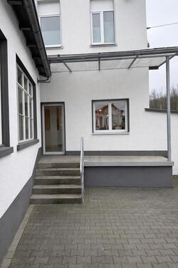 Foto - Großzügiger Bürofläche mit mehreren Räumen. Von 90-170 m²