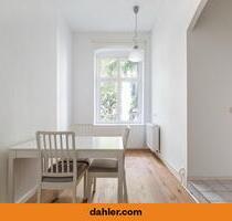 Teilmöblierte 2-Zimmer-Altbauwohnung in Spreelage - Berlin Mitte