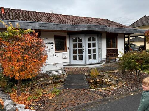 Foto - Herkersdorf, Besondere Wohnung mit Doppelgarage und großem Balkon