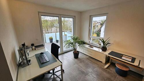 Foto - Moderne 4,5-Zimmer-Wohnung mit großer Balkonterrasse