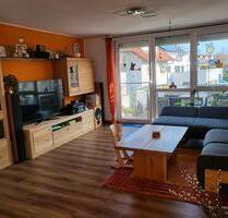 Großzügiges Reiheneckhaus mit 2 Garagen, Stellplatz und 2 Bädern - Gemmrigheim