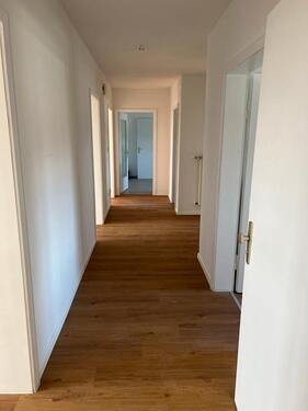 Foto - Zu Vermieten: Frisch renovierte 4-Zimmer-Wohnungen