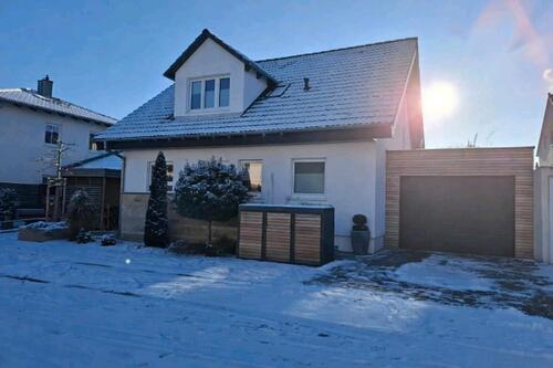 Foto - Zum Wohlfühlen: Einfamilienhaus in toller Lage mit Traumgarten!