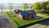 Foto - Niederrheinisches Bauernhaus mit Scheune und Wiese