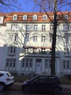 Foto - Stop! Traumhafte 4-Zimmer Altbauwohnung mit zwei Balkonen und sofort anmietbar!