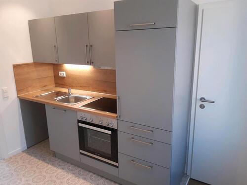 Foto - Kernsanierte 2- Raum Wohnung in zentraler Lage.