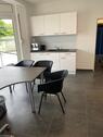 Foto - Büro Lager Außenlagerfläche an stark frequentierter Straße
