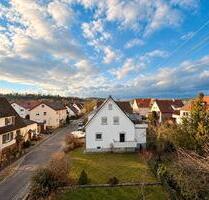 Helle 3-Zimmer-Dachgeschosswohnung mit Gartenmitbenutzung - Bempflingen
