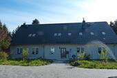Foto - Moderne 3-Raum-Wohnung mit Einbauküche, großem Balkon und Kamin