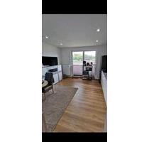 Neu renovierte 70 qm Wohnung 12qm Balkon Stellplatz teilmöbiliert - Ebermannsdorf