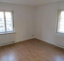 Helle 2-Zimmer-Wohnung mit brandneuer Heizung & großer Wohnküche - Nürnberg Kleinweidenmühle