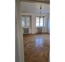 Zimmer zur Vermietung - 469,00&nbsp;EUR Kaltmiete, ca.&nbsp; 30,00&nbsp;m&sup2; in Landshut (PLZ: 84028)