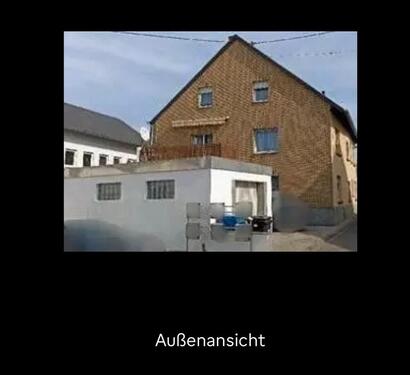 Foto - Einfamilienhaus mit Balkon in ruhiger Lage -Ernzen