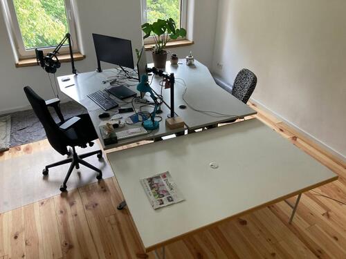 Foto - Ruhiges Gemeinschaftsbüro: 2-3 Arbeitsplätze frei (ab sofort)