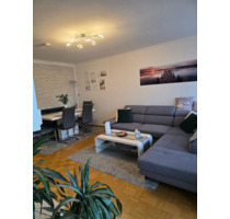 2-Zimmer-Wohnung mit Möbeln, Balkon und TG-Stellplatz - Germering