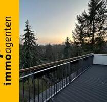 Schöne 2Zi. DG-Penthouse-Wohnung ca. 62 m² mit großer Terrasse ins Grüne und EBK - Berlin Reinickendorf