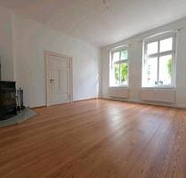 3 Raum Wohnung mit Kamin Dielenboden Saniert Zentrum Neustrelitz