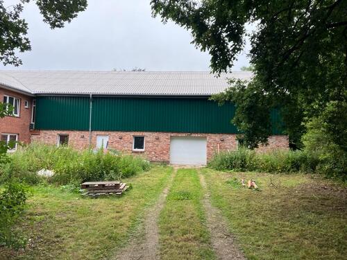 Foto - Garage Halle Stellplatz 470qm - 1.500,00 EUR Miete,